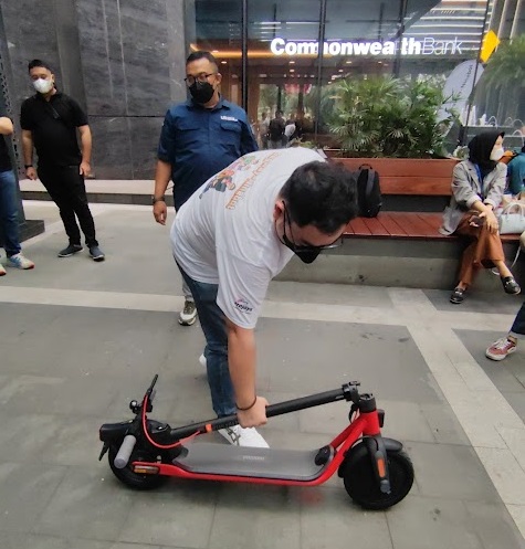 Harga dan Spesifikasi Skuter Listrik Ninebot KickScooter D Series, Tidak Lagi Perlu Ojol!