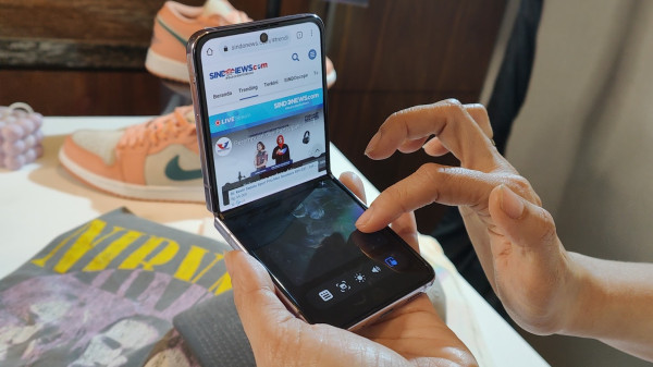 Ini Alasan Mengapa Konsumen Indonesia Tergila-gila dengan HP Lipat