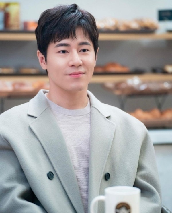 8 Drama Korea Hit yang Dibintangi Lee Kyu-hyung, Terbaru Film Seoul Vibe