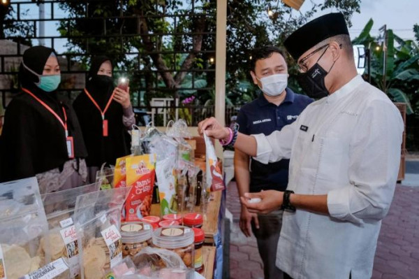 Sandiaga Uno Latih Kelola Keuangan dan Beri Modal ke Pelaku UMKM Yogyakarta