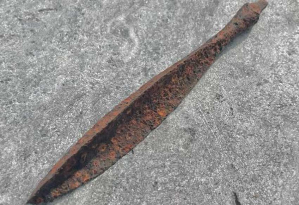 Penemuan Langka, Mata Anak Panah Berbilah 3 Bangsa Viking Terkubur di Lapisan Es