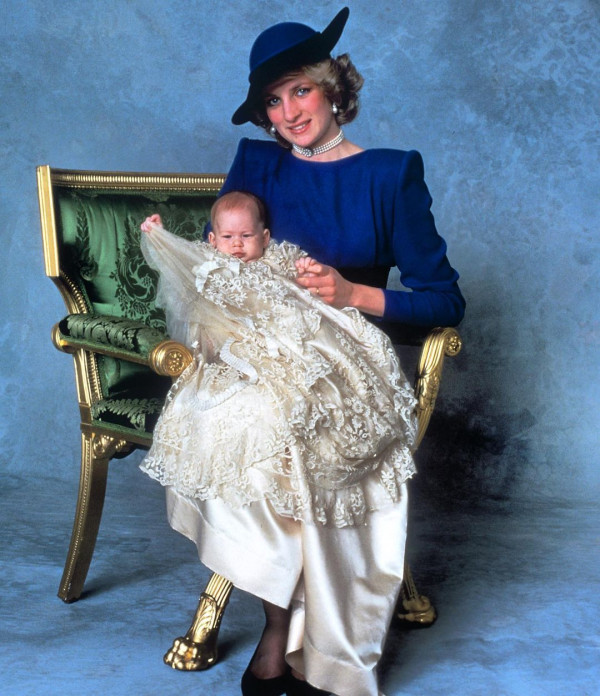 Mengenang 25 Tahun Kematian Putri Diana, Ini 7 Foto Kehangatannya bersama Pangeran William dan Harry