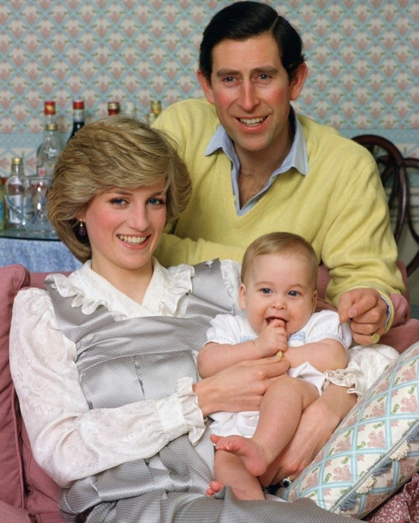 Mengenang 25 Tahun Kematian Putri Diana, Ini 7 Foto Kehangatannya bersama Pangeran William dan Harry