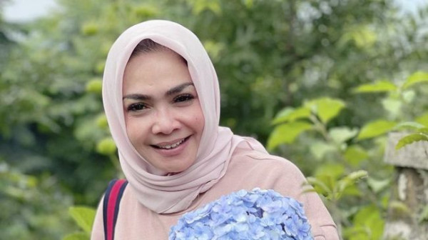 5 Artis Indonesia yang Punya Lift di Rumahnya, Nomor 4 Wajar Ada Lima Lantai
