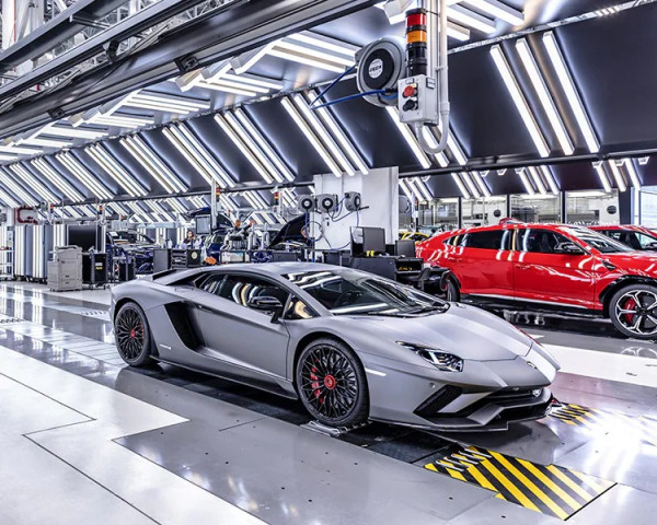 Diburu Orang Kaya, Produksi Lamborghini Sudah Ludes Terjual Hingga 2024