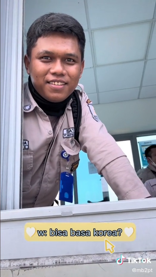 Viral! Satpam di Cikarang Fasih Bahasa Korea, Netizen: Seketika Jadi Ganteng