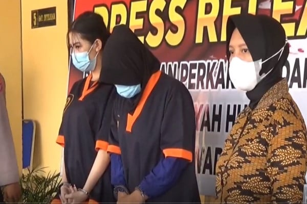 Sediakan Layanan Ranjang, Wanita Cantik Hamil 7 Bulan Dijebloskan Penjara