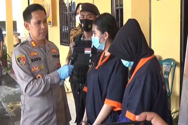 Sediakan Layanan Ranjang, Wanita Cantik Hamil 7 Bulan Dijebloskan Penjara