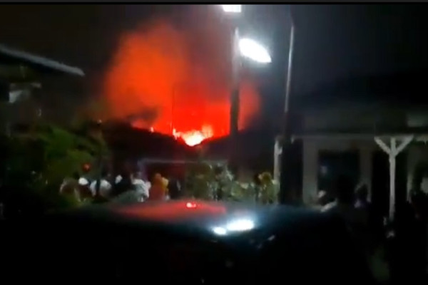 Rumah Semi Permanen Terbakar, Warga Sunggal Deli Serdang Panik