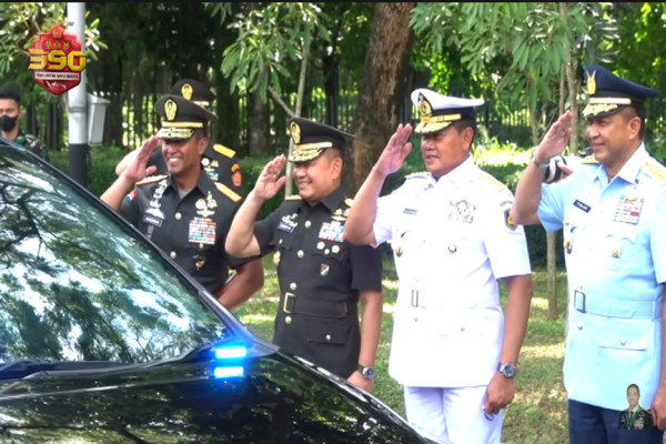 Diisukan Tidak Akur, Ini 5 Momen Kebersamaan Jenderal Andika dan KSAD Dudung