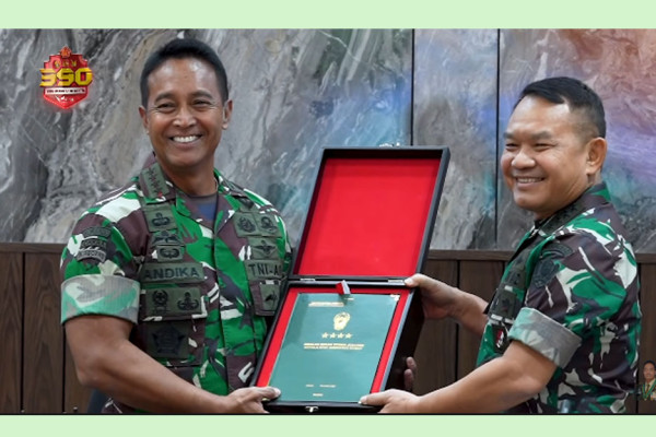 Diisukan Tidak Akur, Ini 5 Momen Kebersamaan Jenderal Andika dan KSAD Dudung
