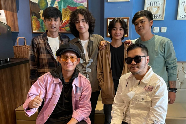 D'Lucia Jajal Peruntungan di Industri Musik lewat Single Kaulah Bidadariku