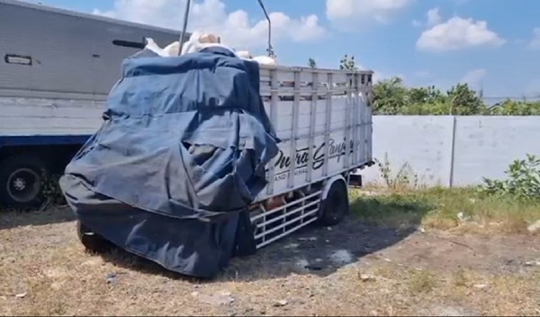 Detik-detik Truk Ekspedisi Tabrak Truk Gandeng di Tol Semarang-Batang, 2 Tewas Terjepit