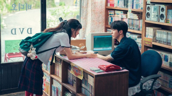 5 Drama Korea Komedi Romantis 2022 Rating Tertinggi di IMDb