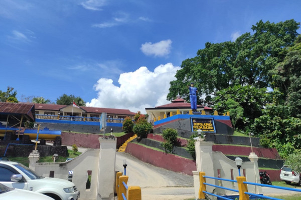3 Ledakan Hebat Guncang Markas Polairud Polda Sulawesi Tenggara Akibatkan Rumah Warga Rusak