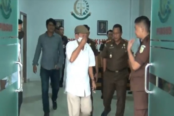 5 Tersangka Dugaan Korupsi Tunjangan Rumah Dinas DPRD Natuna Jalani Tahanan Kota