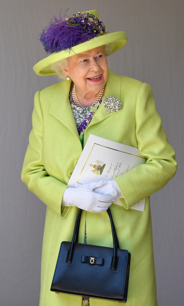 7 Tampilan Ikonis Ratu Elizabeth II, Nomor 6 Sempat Viral