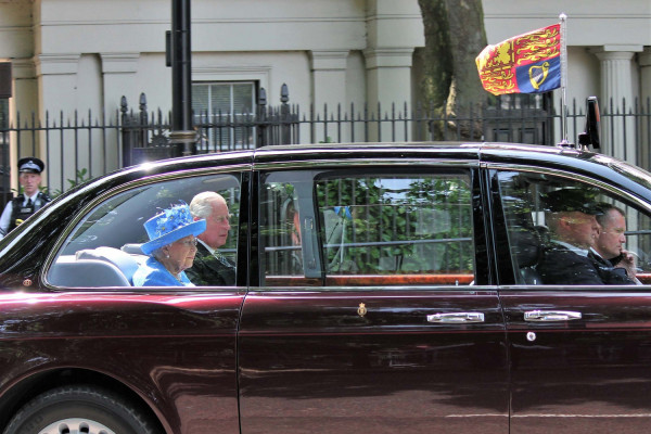 Ini Mobil Ratu Elizabeth II Paling Prestisius di Dunia, Harganya Rp189,6 Miliar