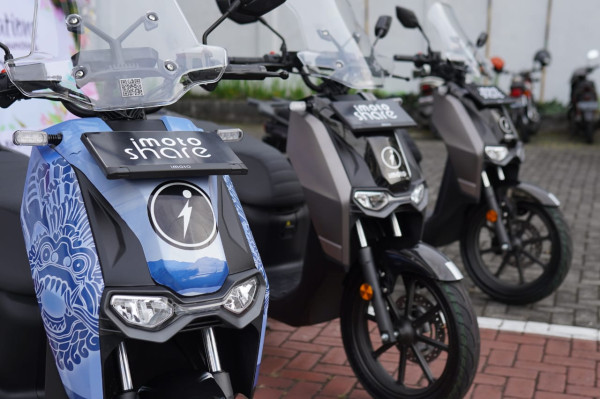Layanan Berbagi Motor Listrik Pintar, imotoshare, Hadir di Bali