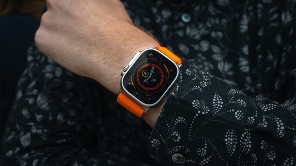 Goda Para Atlet, Apple Watch Ultra Ingin Kalahkan Garmin