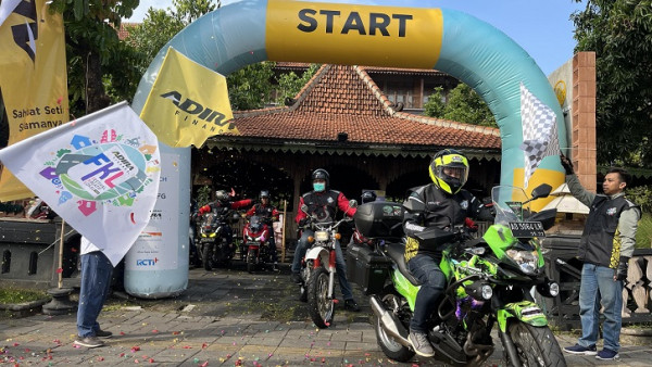 Adira Finance Beri Predikat Desa Wisata Ramah Berkendara kepada Desa Rejowinagun, Yogyakarta