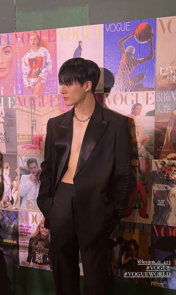 5 Potret Jeno NCT di New York Fashion Week 2022, Modis Banget