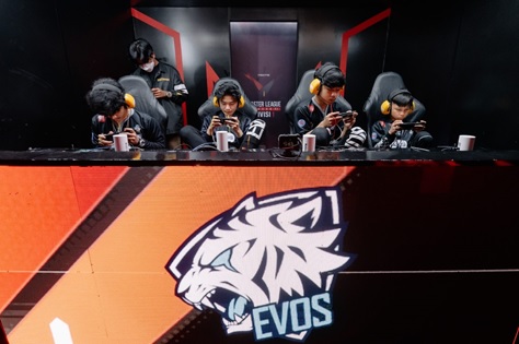 Match Week 2 FFML Season VI Divisi 1: Gusur EVOS Divine dari Posisi Puncak, SES Alfaink Juara Midseason