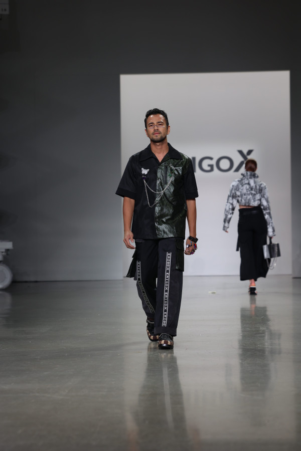 Enzy Storia hingga Raffi Ahmad, Ini 6 Artis Indonesia yang Tampil di New York Fashion Week