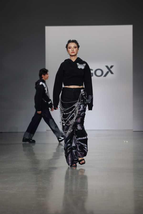 Enzy Storia hingga Raffi Ahmad, Ini 6 Artis Indonesia yang Tampil di New York Fashion Week