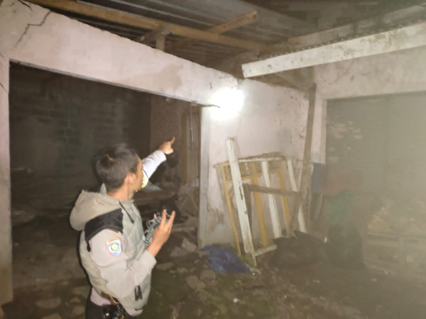 Belasan Rumah Rusak Akibat Pergerakan Tanah di Bogor, Puluhan Warga Mengungsi