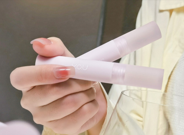 Rekomendasi Lip Tint Terbaru dan Terbaik Cocok untuk Kreasikan Korean Makeup Looks