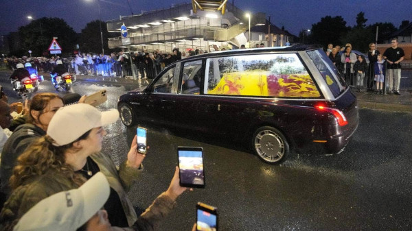 Mobil Jenazah Ratu Elizabeth II Akhirnya Gunakan Buatan Inggris