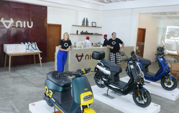 NIU Mobility Bikin Flagship Store dari Plastik Daur Ulang di Bali