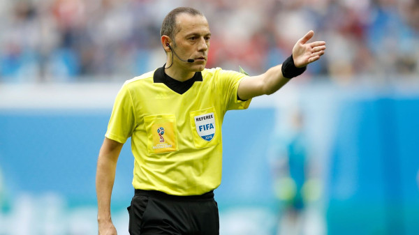 5 Wasit Sepak Bola dengan Bayaran Tertinggi, Nomor 1 Digaji Rp9,6 Miliar