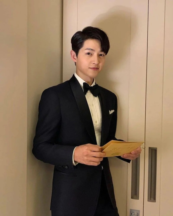 5 Fakta Song Joong Ki yang Ultah ke-37, Duda Tampan Mantan Atlet Skating