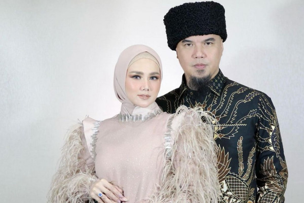 Artis yang Memiliki Makam di Rumahnya, dari Ahmad Dhani hingga Iwan Fals