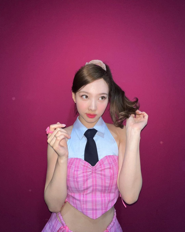 5 Standar Kecantikan Ekstrem Idol K-Pop, Nomor 3 Paling Gila