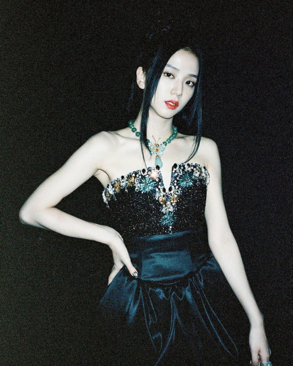 5 Standar Kecantikan Ekstrem Idol K-Pop, Nomor 3 Paling Gila