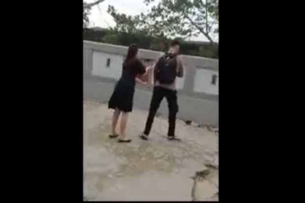 Kepergok Hanya Pakai Daster dan Rambut Basah Bersama Bripka Polisi Selingkuhan, Wanita di Kendari Ngamuk