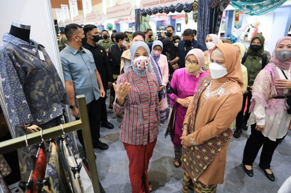 Baru Dibuka, Sejumlah Produk UMKM Jateng Laku Terjual pada Kriyanusa 2022