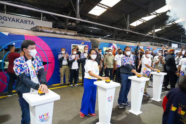 KA Taksaka Hype Trip Bergaya Milenial, Intip Fasilitasnya