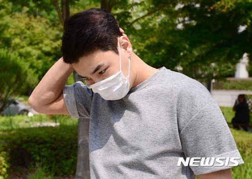 6 Idol K-Pop yang Tidak Akan Pernah Terlihat di Atas Panggung Lagi