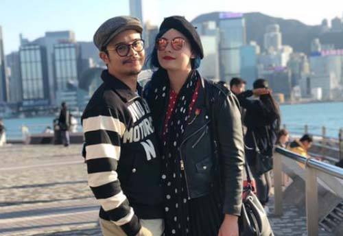 5 Artis Pria yang Menikah dengan Perempuan Lebih Tua