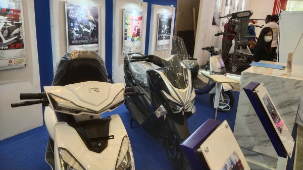 Ini Motor Listrik dengan Diskon Terbesar di Pameran IEMS 2022