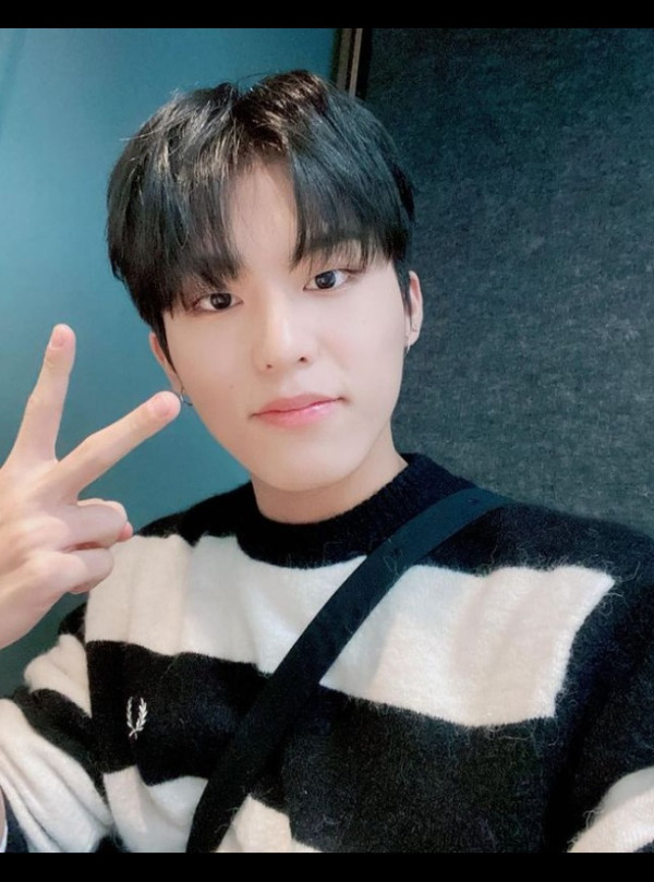 5 Potret Ganteng Jeongwoo Treasure yang Ulang Tahun ke-18