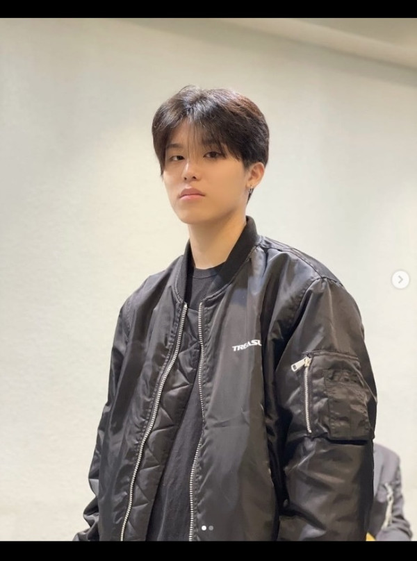 5 Potret Ganteng Jeongwoo Treasure yang Ulang Tahun ke-18