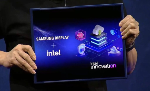 Samsung dan Intel Bikin Layar Komputer yang Bisa Diperbesar