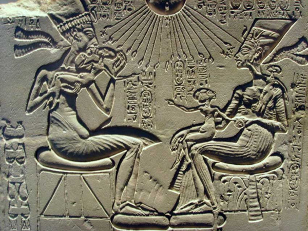 Ilmuwan Temukan Tanda Makam Nefertiti dalam Kompleks Kuburan Tutankhamun