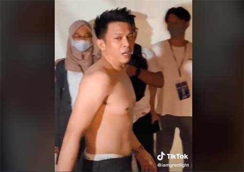 Video Ariel Noah Telanjang Dada di Belakang Panggung Viral, Wajahnya Disebut Mirip Ferdy Sambo