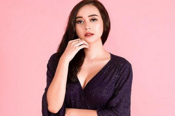 8 Artis Menikah dengan Bule Berujung Cerai, Nomor 6 Sempat Dianggap Harmonis